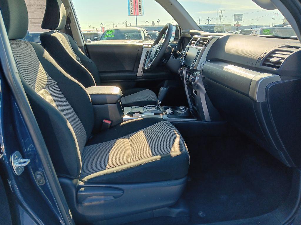 photo of 2024 TOYOTA 4RUNNER SR5/SR5 PREMIUM