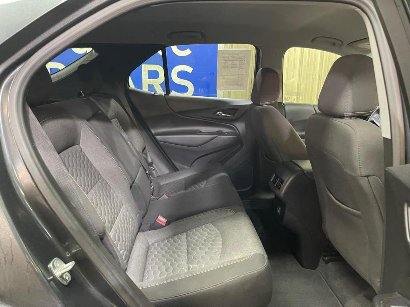 2020 GRAY CHEVROLET EQUINOX LT (2GNAXUEV6L6) with an 1.5L engine, Automatic transmission, located at 2525 S. Cushman, Fairbanks, AK, 99701, (907) 452-5707, 64.824036, -147.712311 - Photo#4
