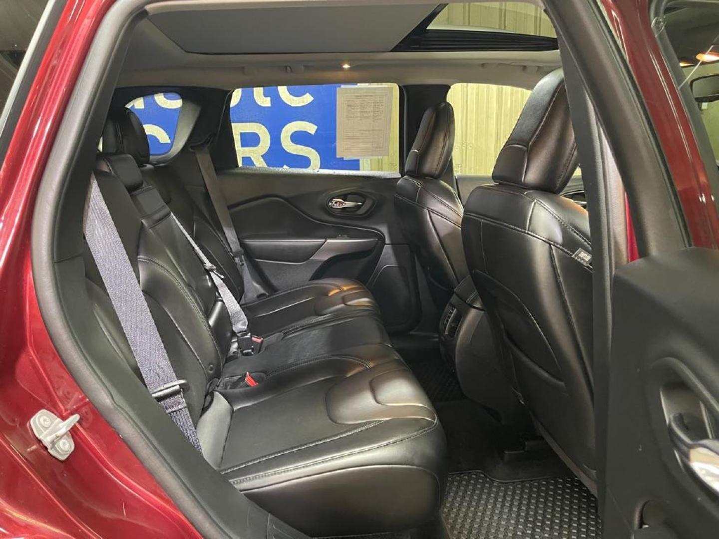 2019 RED JEEP CHEROKEE LATITUDE PLUS (1C4PJMLN8KD) with an 2.0L engine, Automatic transmission, located at 2525 S. Cushman, Fairbanks, AK, 99701, (907) 452-5707, 64.824036, -147.712311 - Photo#4