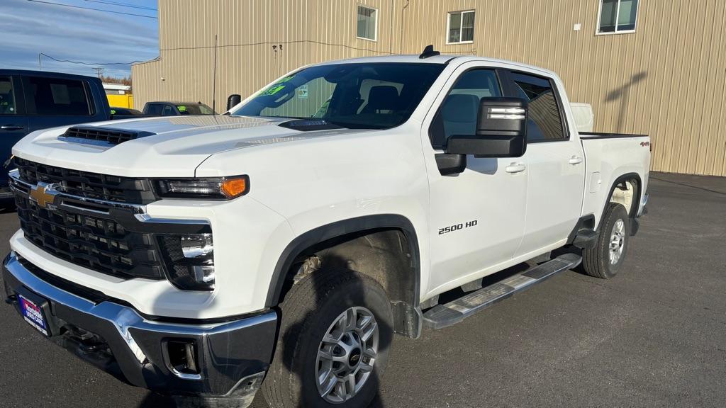 photo of 2024 CHEVROLET SILVERADO 2500 HEAVY DUTY LT