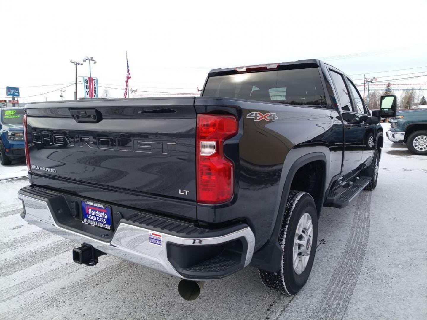 2024 BLUE CHEVROLET SILVERADO 2500 HEAVY DUTY LT (2GC4YNEY8R1) with an 6.6L engine, Automatic transmission, located at 2525 S. Cushman, Fairbanks, AK, 99701, (907) 452-5707, 64.824036, -147.712311 - Photo#2