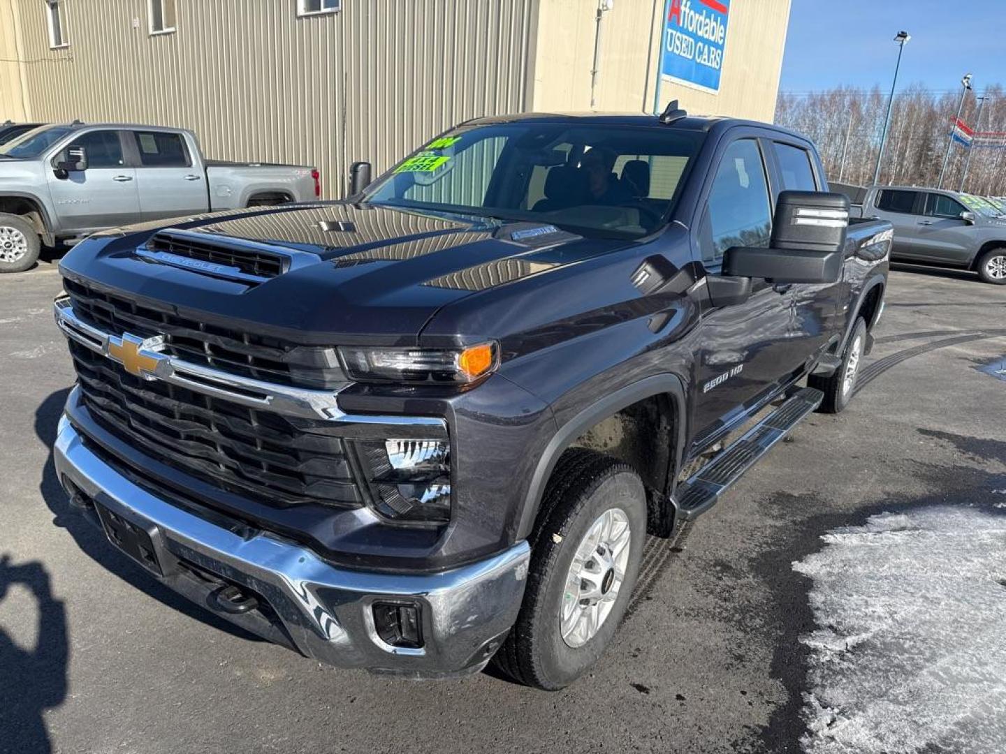2024 GRAY CHEVROLET SILVERADO 2500 HEAVY DUTY LT (2GC4YNEY6R1) with an 6.6L engine, Automatic transmission, located at 2525 S. Cushman, Fairbanks, AK, 99701, (907) 452-5707, 64.824036, -147.712311 - Photo#0