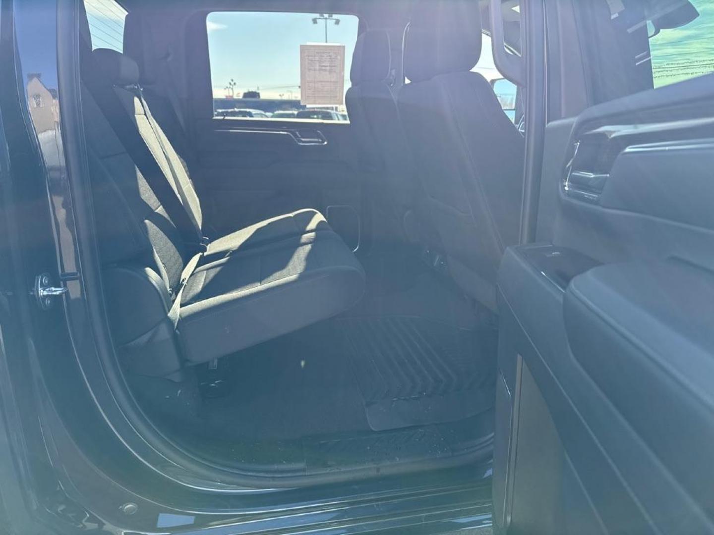2024 GRAY CHEVROLET SILVERADO 2500 HEAVY DUTY LT (2GC4YNEY6R1) with an 6.6L engine, Automatic transmission, located at 2525 S. Cushman, Fairbanks, AK, 99701, (907) 452-5707, 64.824036, -147.712311 - Photo#3