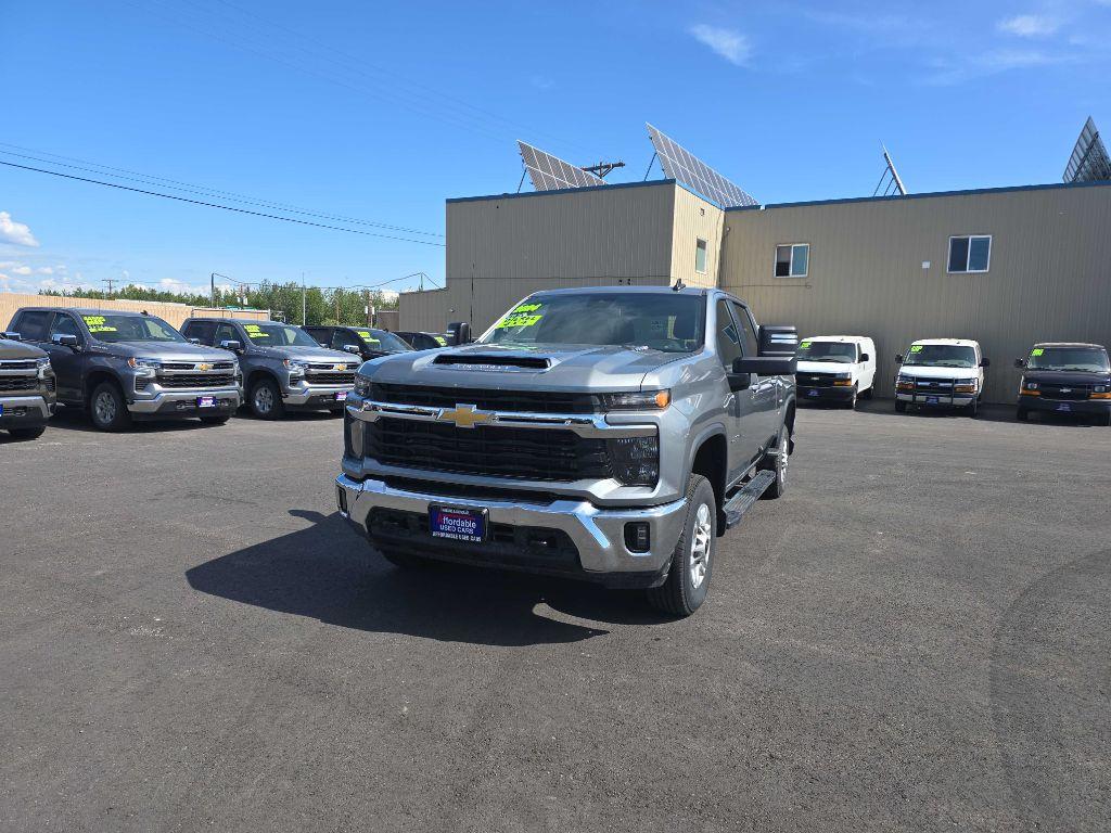 photo of 2024 CHEVROLET SILVERADO 2500 HEAVY DUTY LT