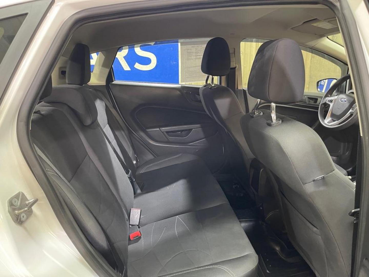 2018 WHITE FORD FIESTA SE (3FADP4EJ6JM) with an 1.6L engine, Automatic transmission, located at 2525 S. Cushman, Fairbanks, AK, 99701, (907) 452-5707, 64.824036, -147.712311 - Photo#4