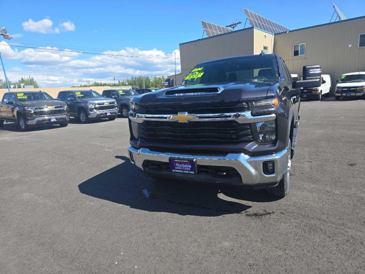 2024 GRAY CHEVROLET SILVERADO 2500 HEAVY DUTY LT (2GC4YNEYXR1) with an 6.6L engine, Automatic transmission, located at 2525 S. Cushman, Fairbanks, AK, 99701, (907) 452-5707, 64.824036, -147.712311 - Photo#1