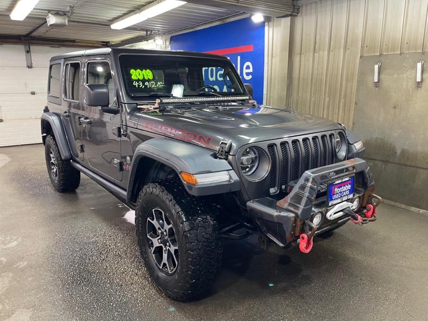 2019 GRAY JEEP WRANGLER UNLIMI RUBICON (1C4HJXFG6KW) with an 3.6L engine, Automatic transmission, located at 2525 S. Cushman, Fairbanks, AK, 99701, (907) 452-5707, 64.824036, -147.712311 - Photo#0
