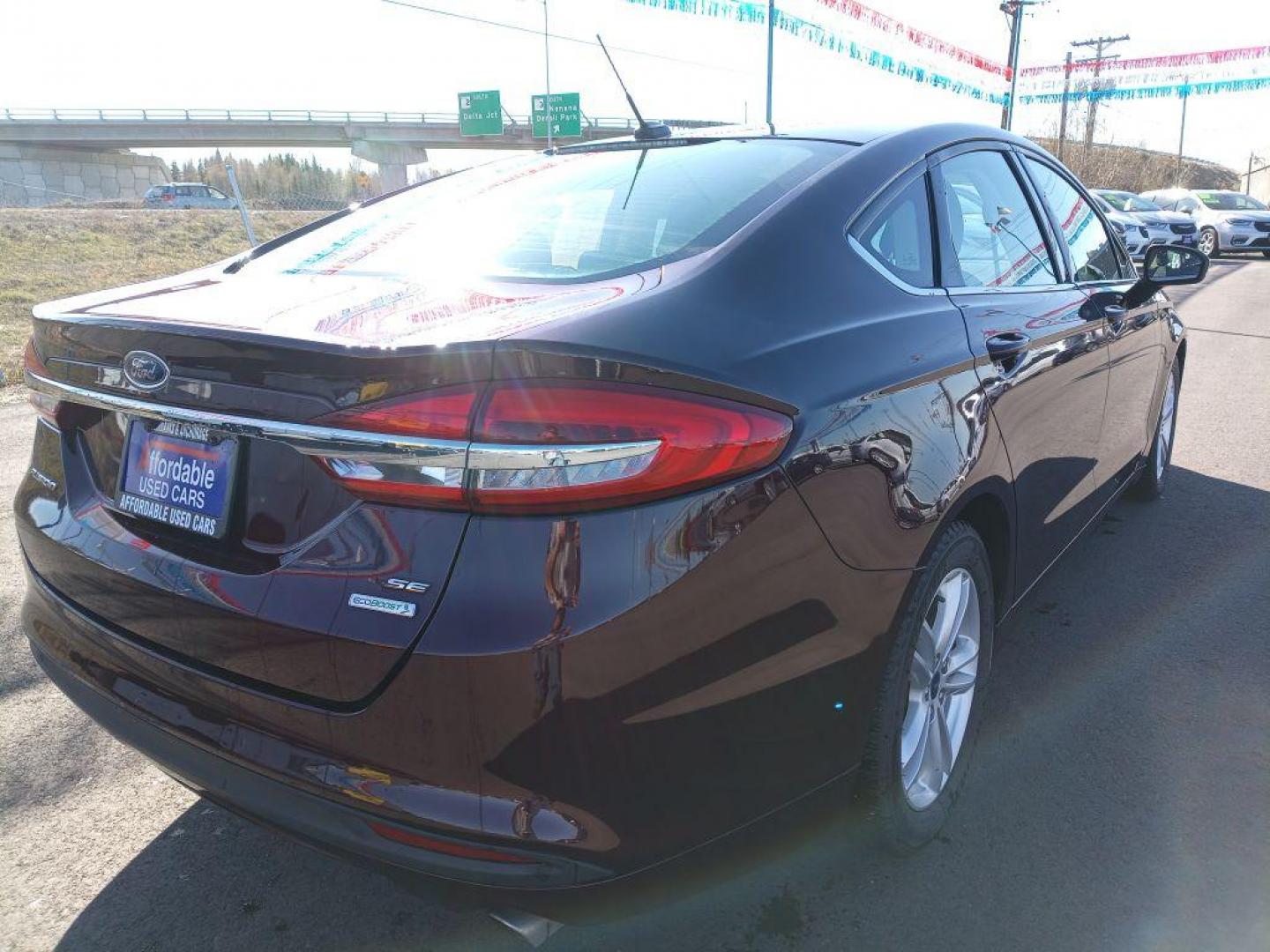 2018 MAROON FORD FUSION SE (3FA6P0HD2JR) with an 1.5L engine, Automatic transmission, located at 2525 S. Cushman, Fairbanks, AK, 99701, (907) 452-5707, 64.824036, -147.712311 - Photo#4