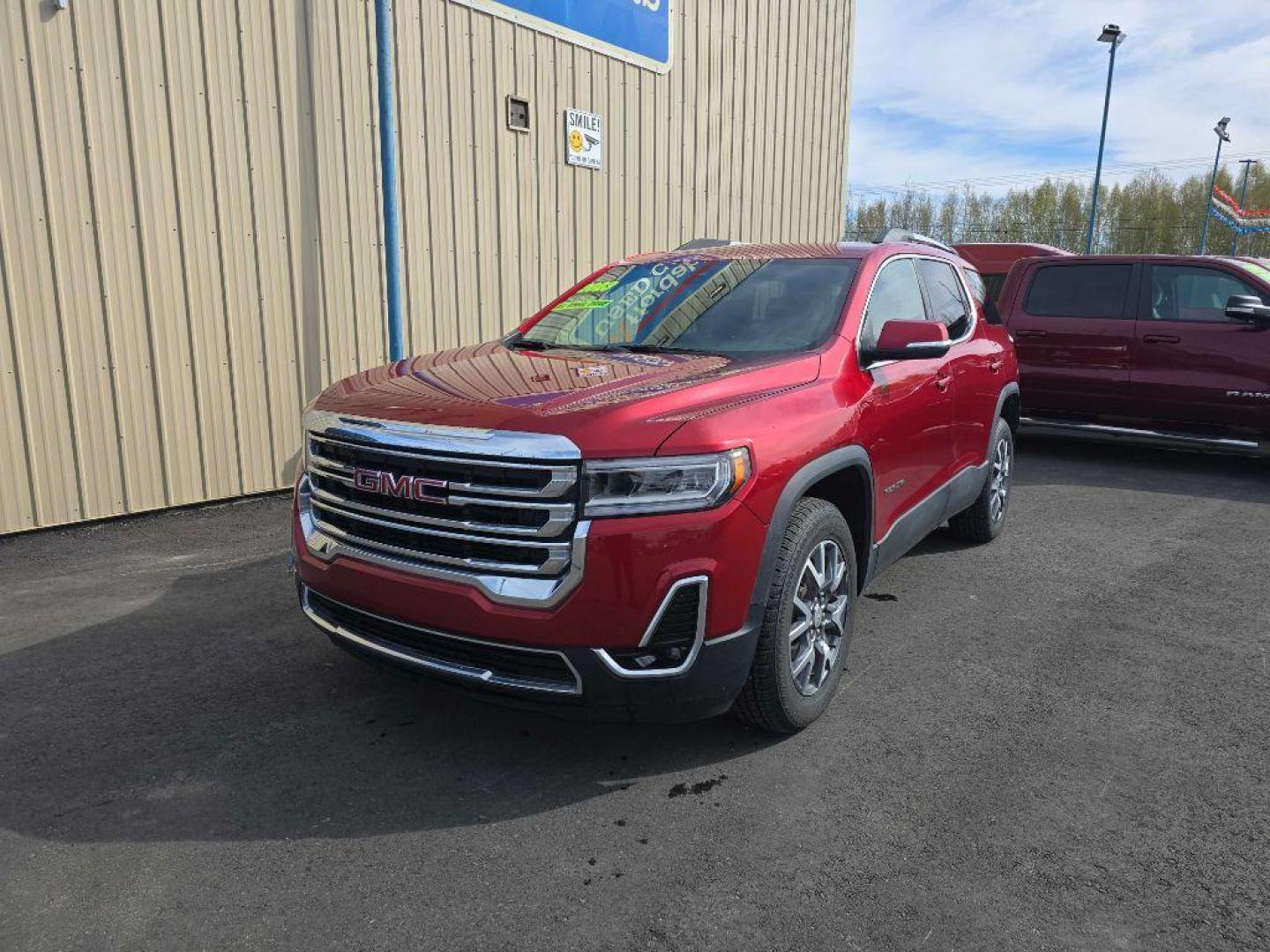 2023 RED GMC ACADIA SLT (1GKKNUL46PZ) with an 2.0L engine, Automatic transmission, located at 2525 S. Cushman, Fairbanks, AK, 99701, (907) 452-5707, 64.824036, -147.712311 - Photo#0