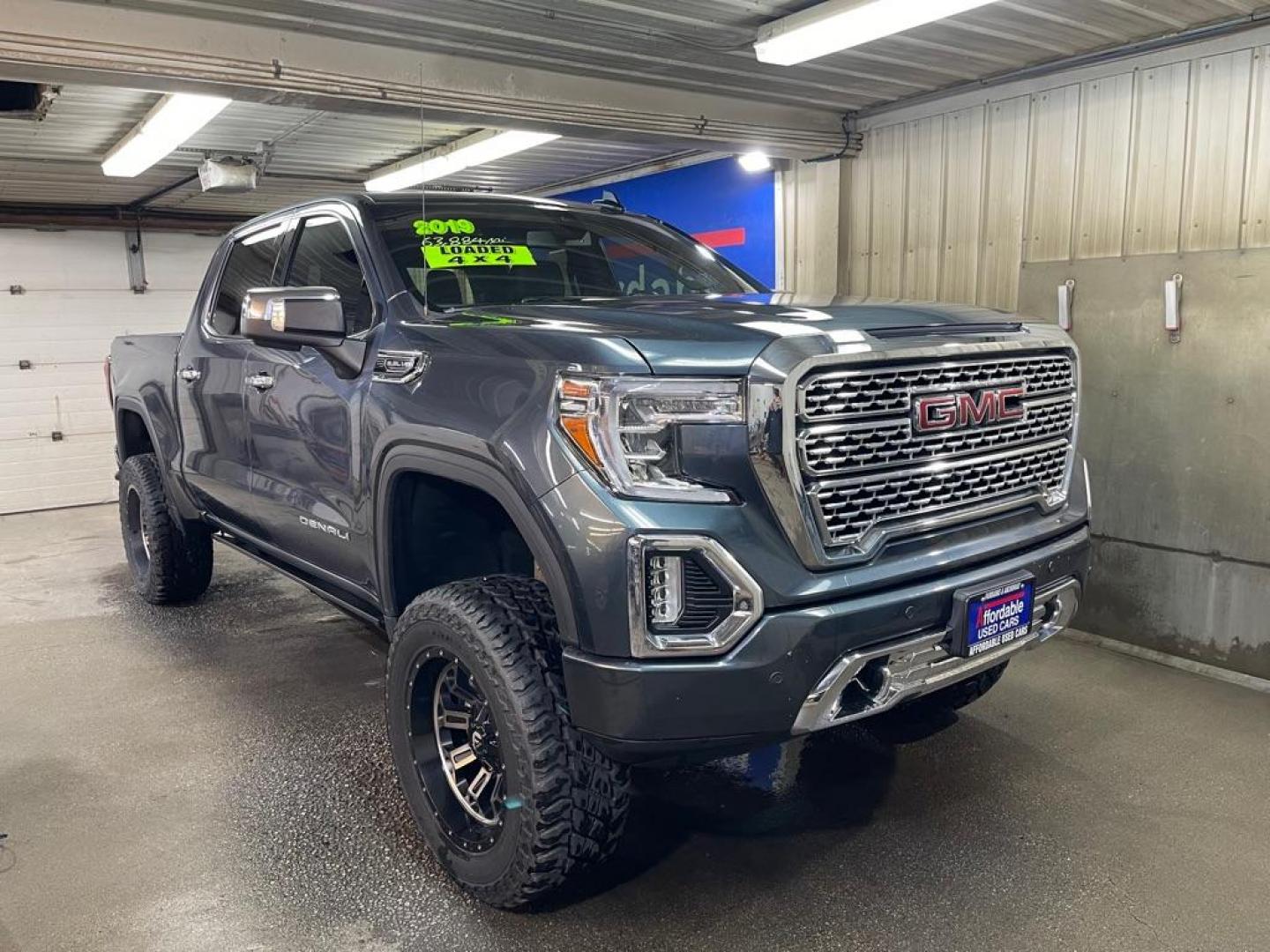 2019 GRAY GMC SIERRA 1500 DENALI (3GTU9FED7KG) with an 5.3L engine, Automatic transmission, located at 2525 S. Cushman, Fairbanks, AK, 99701, (907) 452-5707, 64.824036, -147.712311 - Photo#0