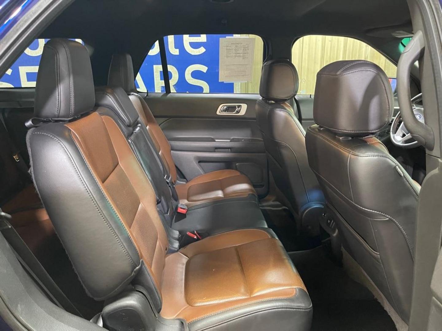 2011 BLUE FORD EXPLORER LIMITED (1FMHK8F81BG) with an 3.5L engine, Automatic transmission, located at 2525 S. Cushman, Fairbanks, AK, 99701, (907) 452-5707, 64.824036, -147.712311 - Photo#4