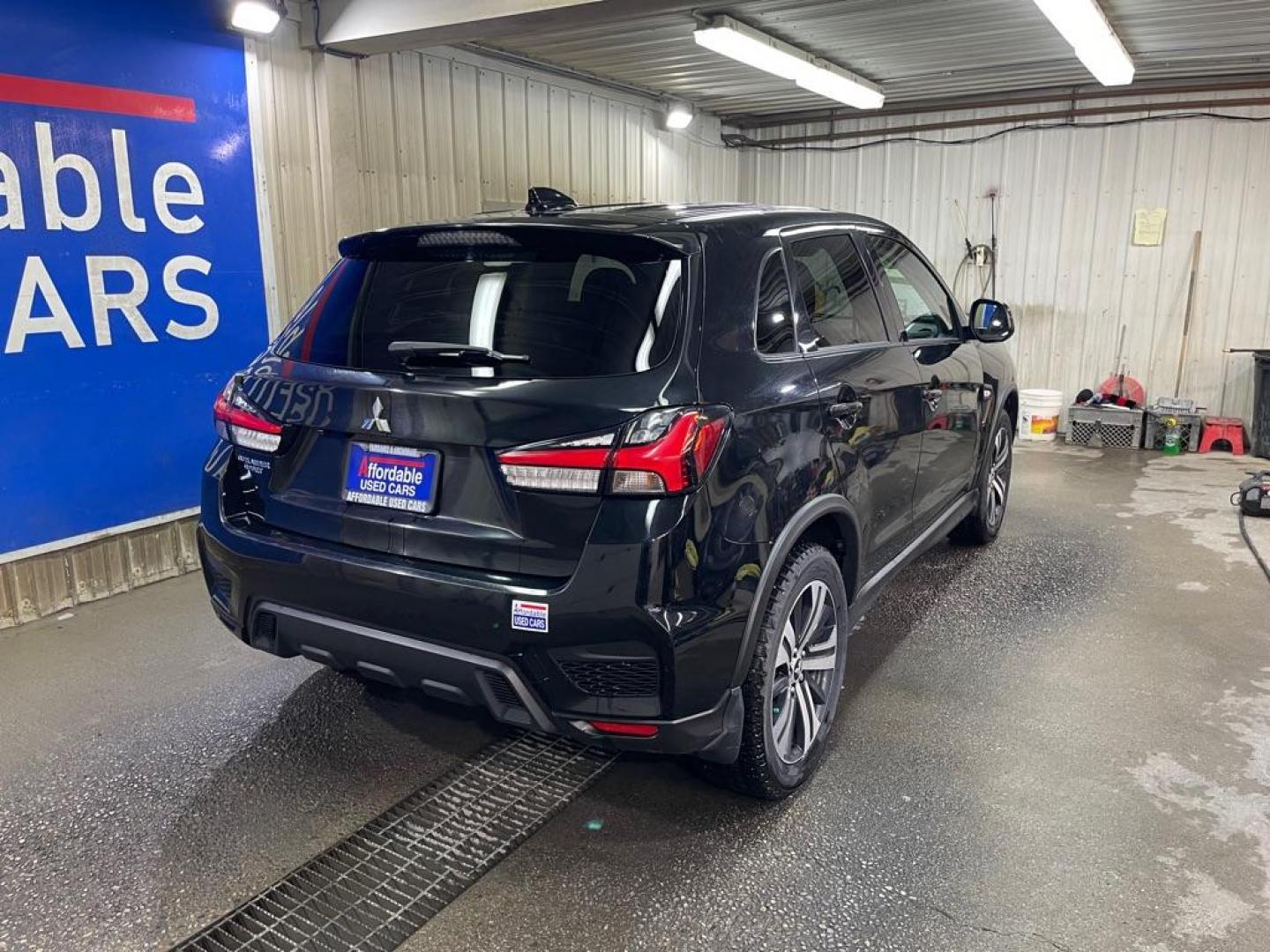 2022 BLACK MITSUBISHI OUTLANDER SPORT ES (JA4APUAU1NU) with an 2.0L engine, Automatic transmission, located at 2525 S. Cushman, Fairbanks, AK, 99701, (907) 452-5707, 64.824036, -147.712311 - Photo#2