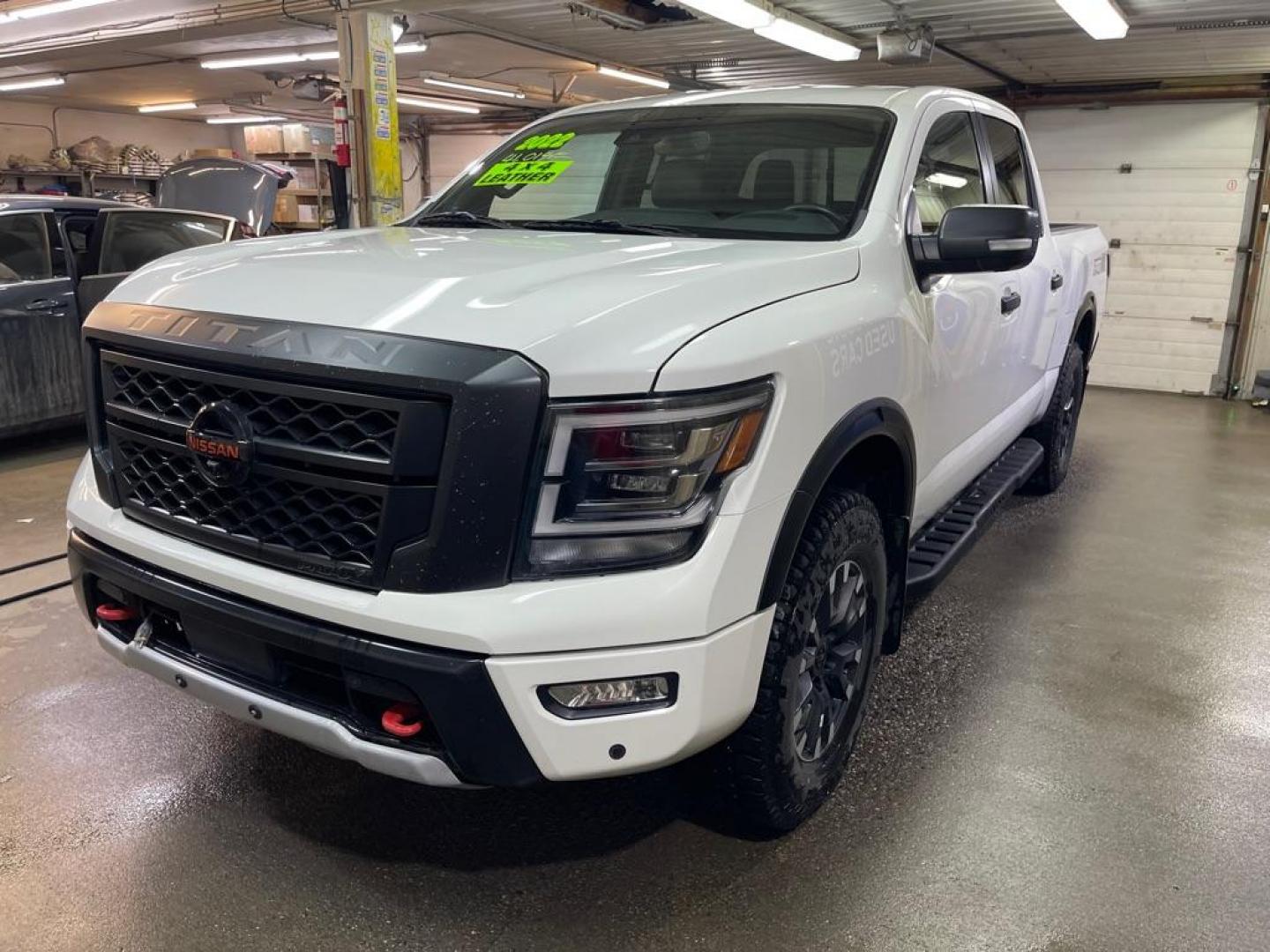 2022 WHITE NISSAN TITAN SV (1N6AA1ED6NN) with an 5.6L engine, Automatic transmission, located at 2525 S. Cushman, Fairbanks, AK, 99701, (907) 452-5707, 64.824036, -147.712311 - Photo#1