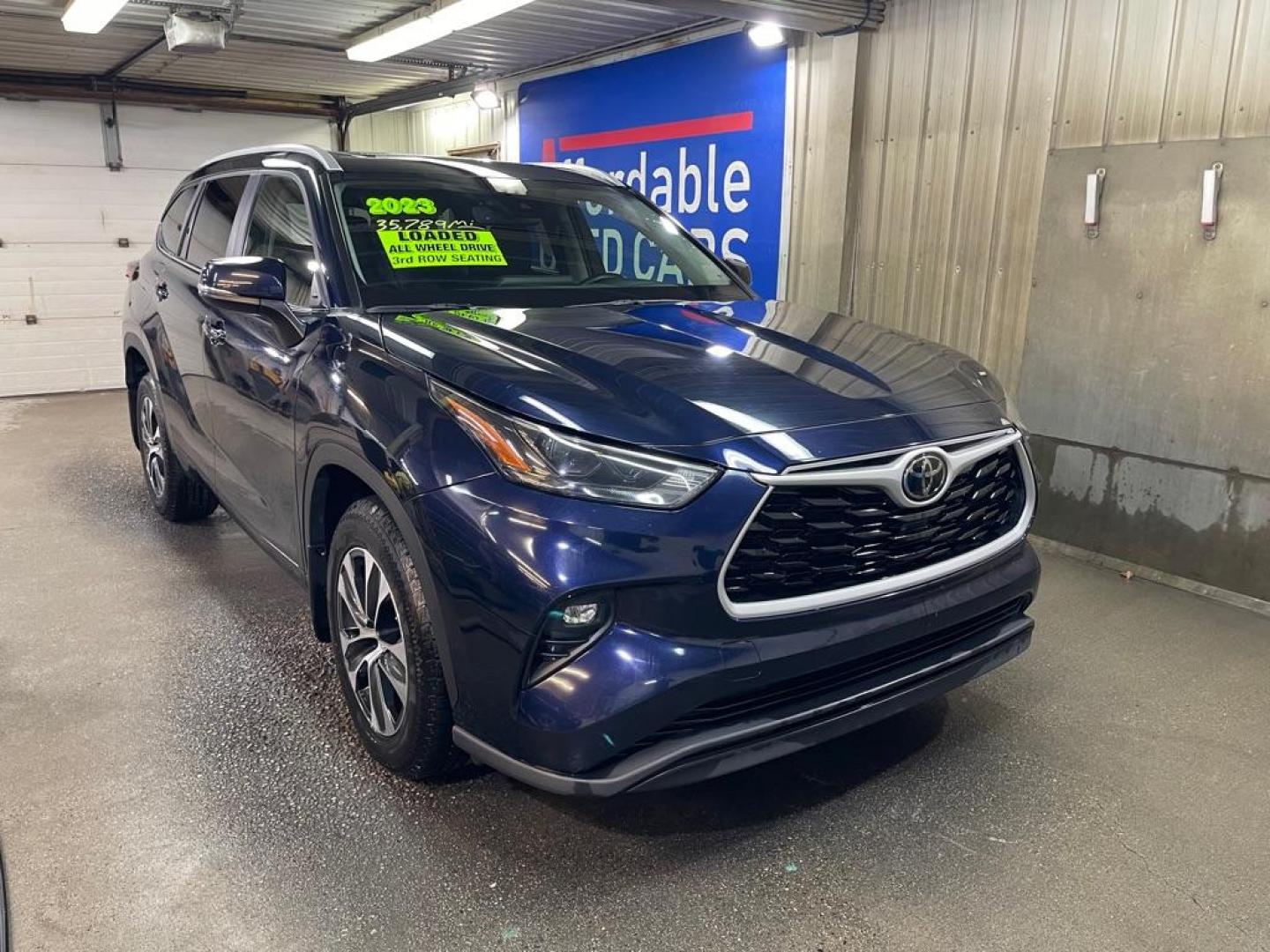 2023 BLUE TOYOTA HIGHLANDER XLE (5TDKDRBHXPS) with an 2.4L engine, Automatic transmission, located at 2525 S. Cushman, Fairbanks, AK, 99701, (907) 452-5707, 64.824036, -147.712311 - Photo#0