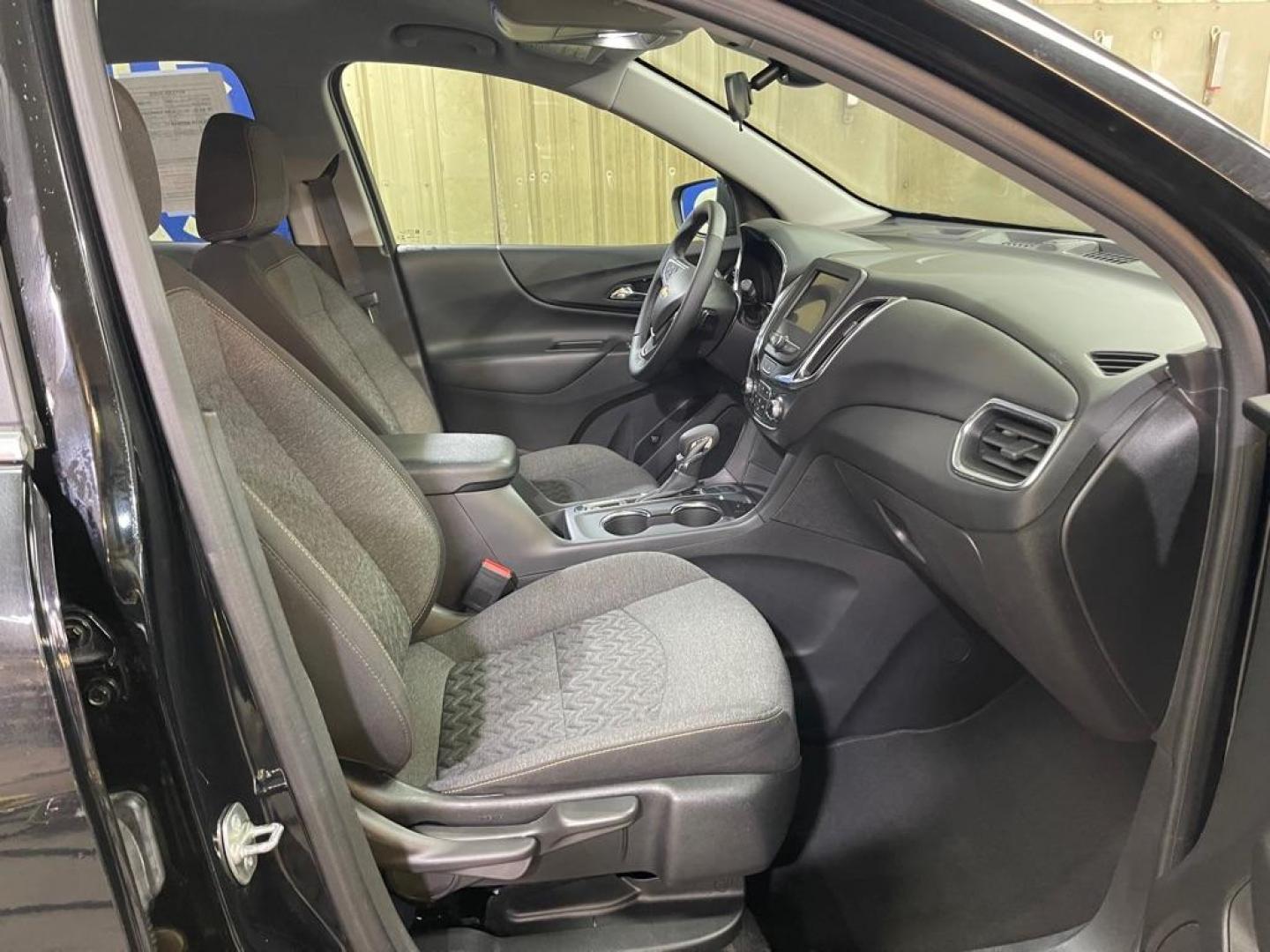 2024 BLACK CHEVROLET EQUINOX LT (3GNAXUEG9RL) with an 1.5L engine, Automatic transmission, located at 2525 S. Cushman, Fairbanks, AK, 99701, (907) 452-5707, 64.824036, -147.712311 - Photo#3