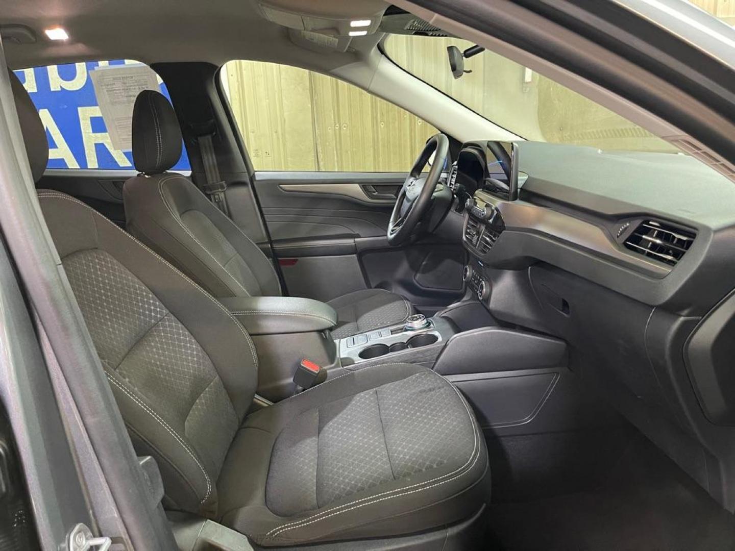 2024 GRAY FORD ESCAPE ACTIVE (1FMCU9GN3RU) with an 1.5L engine, Automatic transmission, located at 2525 S. Cushman, Fairbanks, AK, 99701, (907) 452-5707, 64.824036, -147.712311 - Photo#3