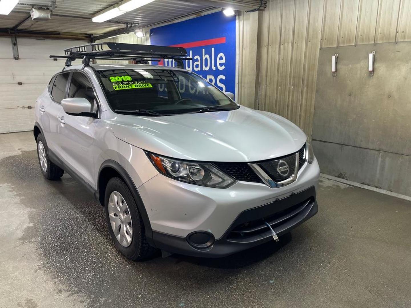 2019 SILVER NISSAN ROGUE SPORT S (JN1BJ1CP8KW) with an 2.0L engine, Continuously Variable transmission, located at 2525 S. Cushman, Fairbanks, AK, 99701, (907) 452-5707, 64.824036, -147.712311 - Photo#0