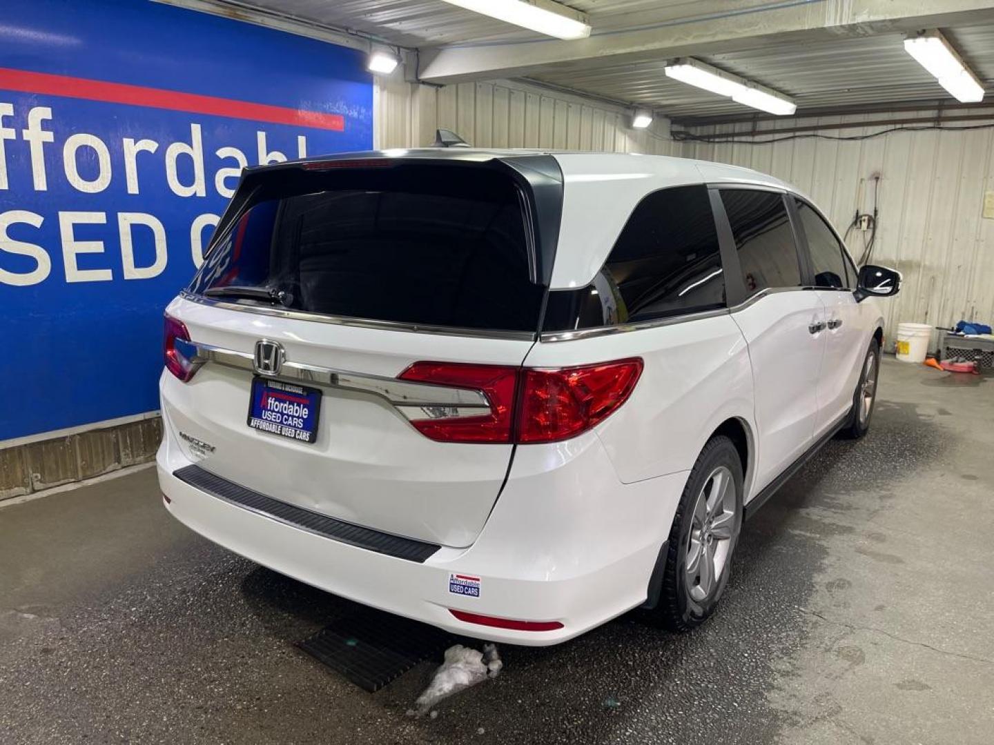 2020 WHITE HONDA ODYSSEY EX (5FNRL6H5XLB) with an 3.5L engine, Automatic transmission, located at 2525 S. Cushman, Fairbanks, AK, 99701, (907) 452-5707, 64.824036, -147.712311 - Photo#2