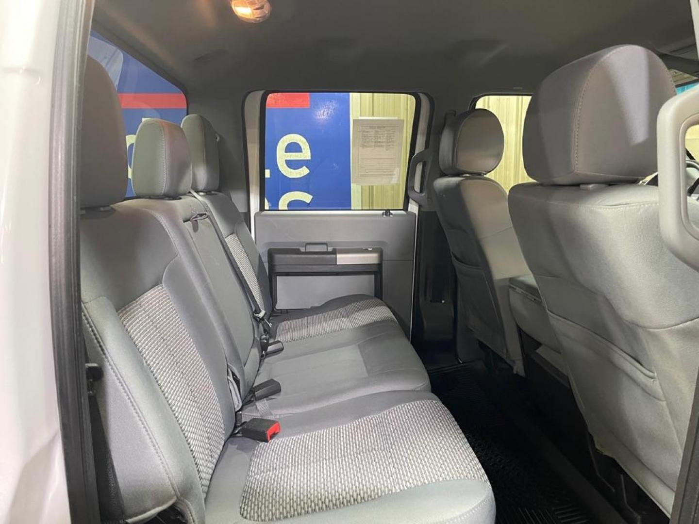 2016 WHITE FORD F350 SUPER DUTY (1FT8W3B63GE) with an 6.2L engine, Automatic transmission, located at 2525 S. Cushman, Fairbanks, AK, 99701, (907) 452-5707, 64.824036, -147.712311 - Photo#4