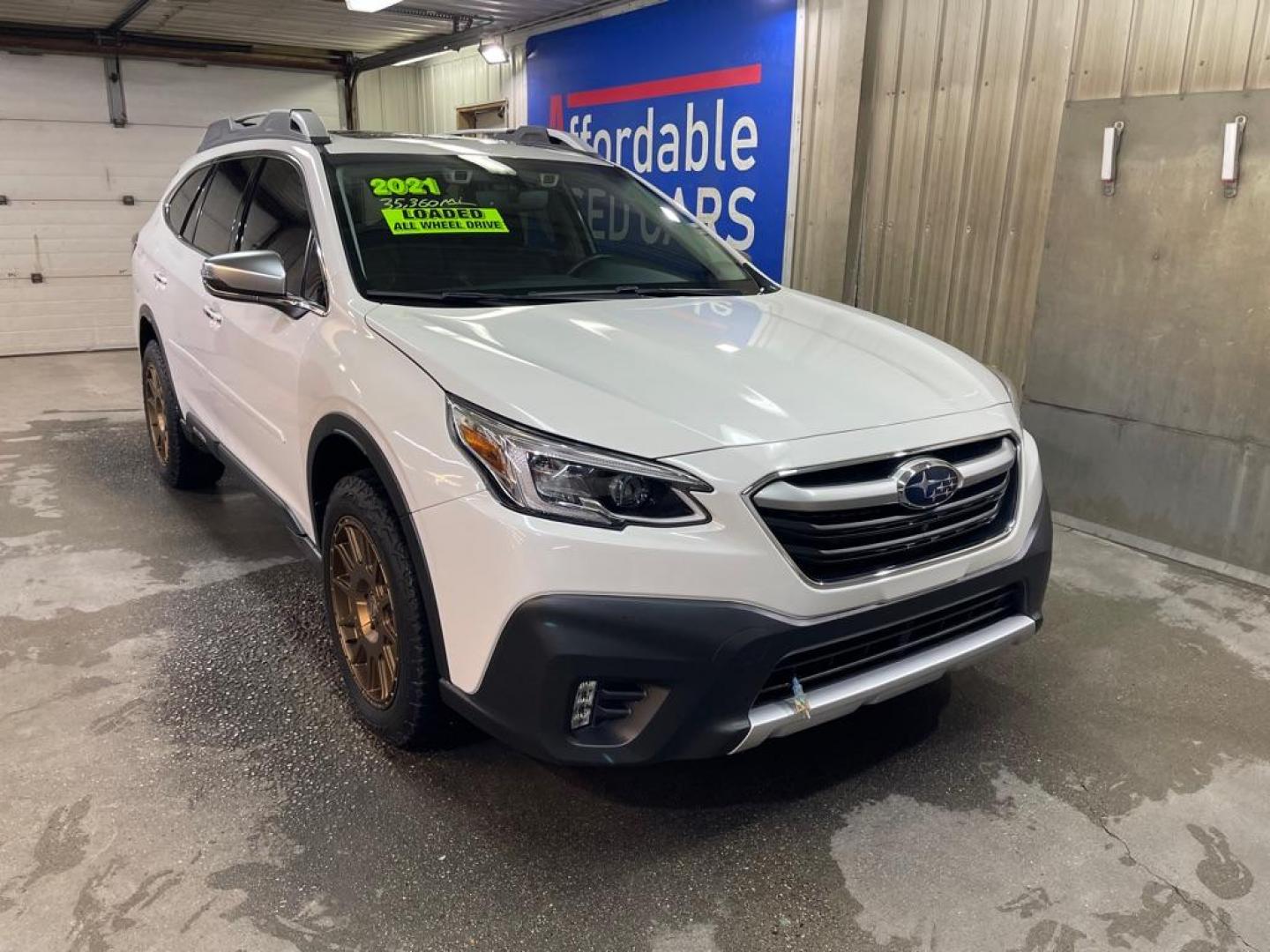 2021 WHITE SUBARU OUTBACK TOURING (4S4BTGPD7M3) with an 2.4L engine, Continuously Variable transmission, located at 2525 S. Cushman, Fairbanks, AK, 99701, (907) 452-5707, 64.824036, -147.712311 - Photo#0