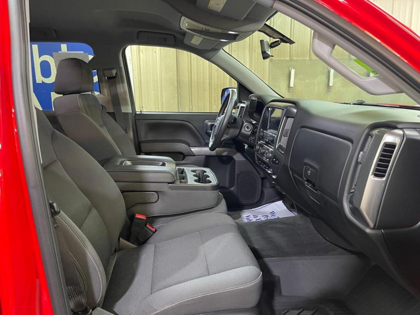 2018 RED CHEVROLET SILVERADO 1500 LT (3GCUKREC9JG) with an 5.3L engine, Automatic transmission, located at 2525 S. Cushman, Fairbanks, AK, 99701, (907) 452-5707, 64.824036, -147.712311 - Photo#3