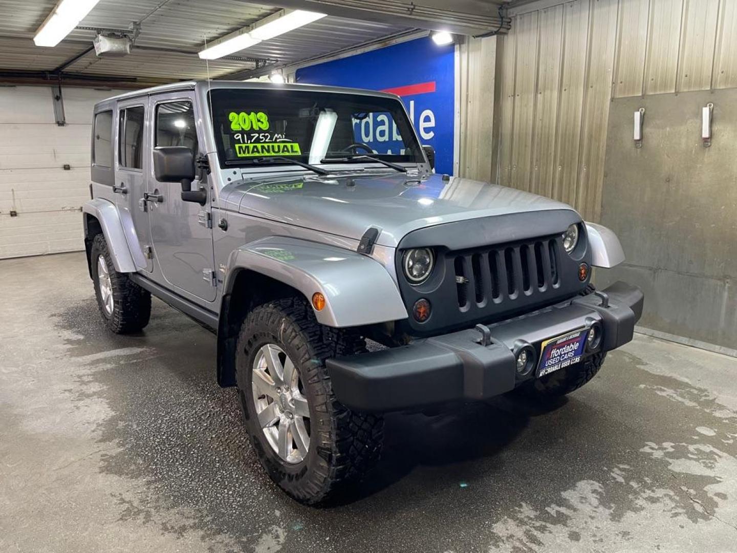 2013 SILVER JEEP WRANGLER UNLIMI SAHARA (1C4BJWEG7DL) with an 3.6L engine, Automatic transmission, located at 2525 S. Cushman, Fairbanks, AK, 99701, (907) 452-5707, 64.824036, -147.712311 - Photo#0