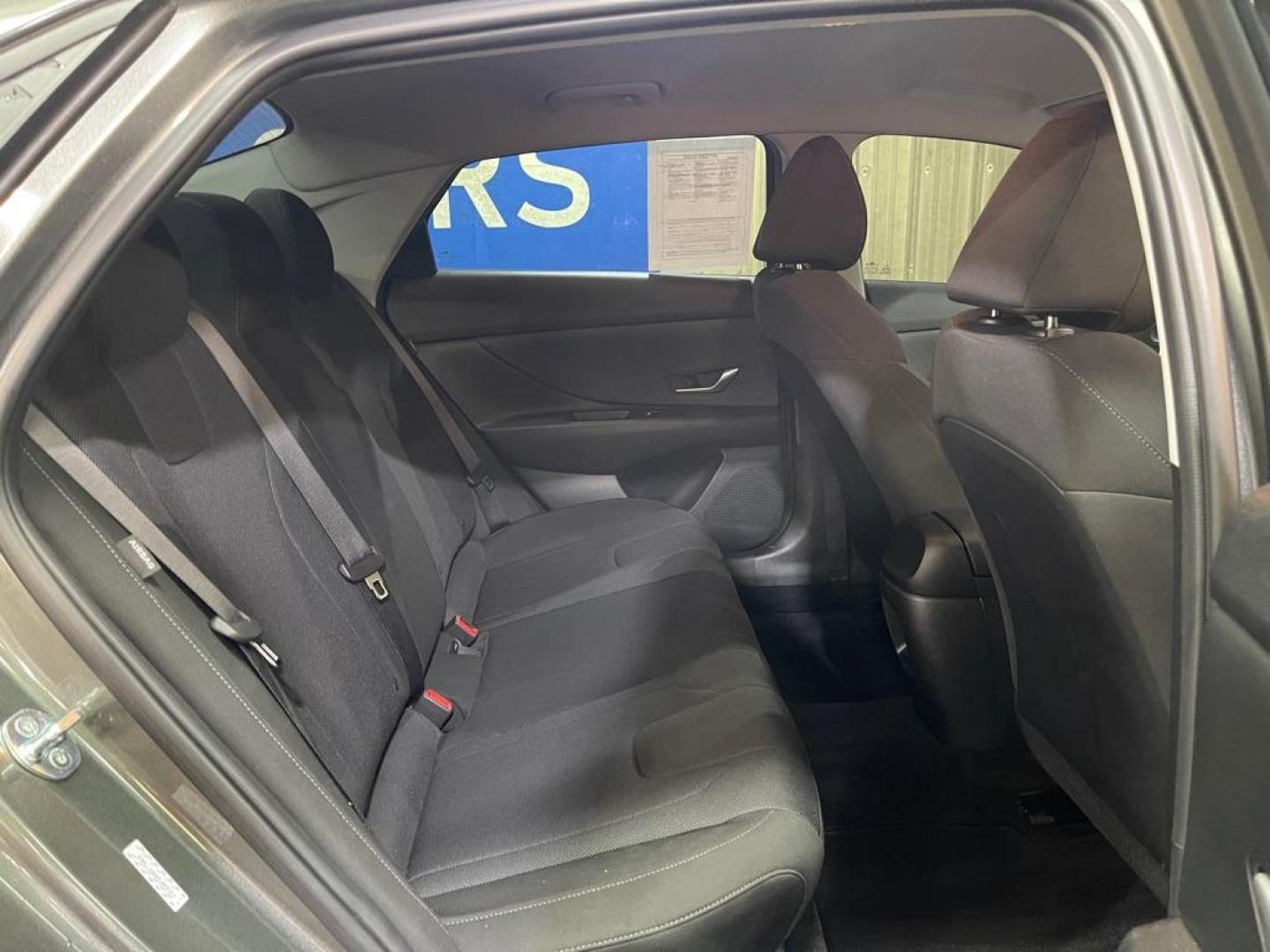 2025 GREY HYUNDAI ELANTRA SE (KMHLL4DG0SU) with an 2.0L engine, Automatic transmission, located at 2525 S. Cushman, Fairbanks, AK, 99701, (907) 452-5707, 64.824036, -147.712311 - Photo#4