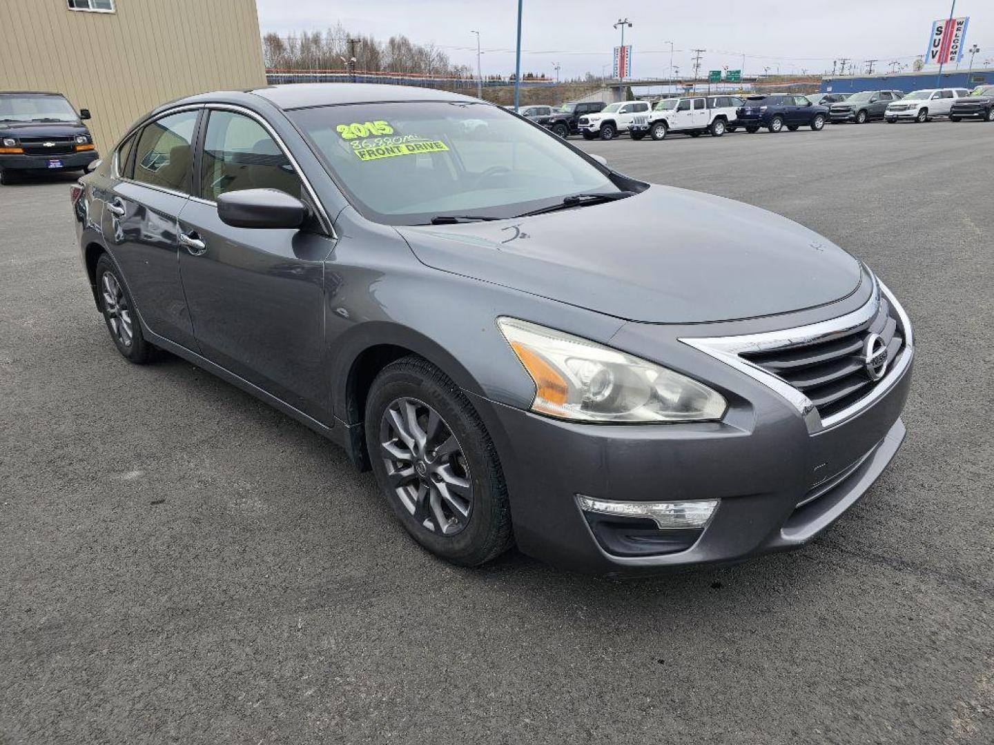 2015 GRAY NISSAN ALTIMA 2.5 (1N4AL3AP4FN) with an 2.5L engine, Continuously Variable transmission, located at 2525 S. Cushman, Fairbanks, AK, 99701, (907) 452-5707, 64.824036, -147.712311 - Photo#0