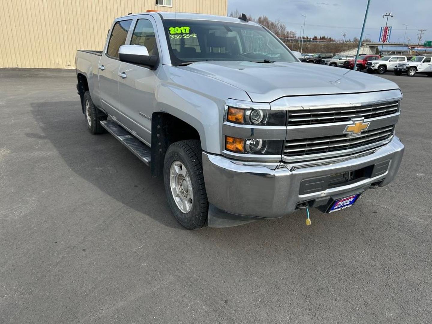 2017 SILVER CHEVROLET SILVERADO 2500 HEAVY DUTY LT (1GC1KVEGXHF) with an 6.0L engine, Automatic transmission, located at 2525 S. Cushman, Fairbanks, AK, 99701, (907) 452-5707, 64.824036, -147.712311 - Photo#1