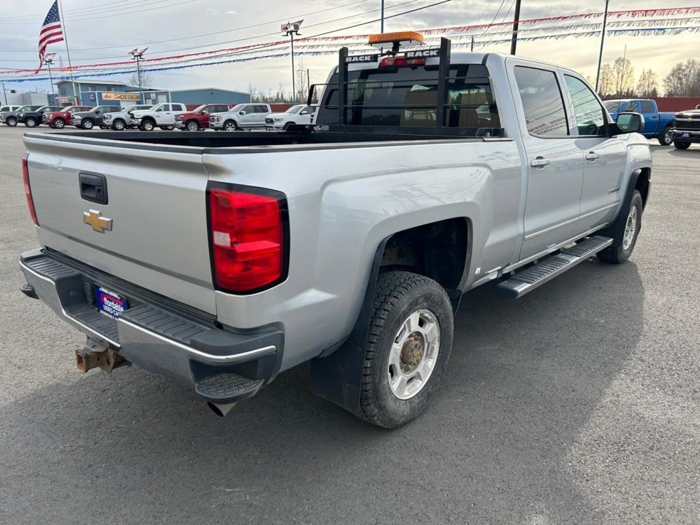 2017 SILVER CHEVROLET SILVERADO 2500 HEAVY DUTY LT (1GC1KVEGXHF) with an 6.0L engine, Automatic transmission, located at 2525 S. Cushman, Fairbanks, AK, 99701, (907) 452-5707, 64.824036, -147.712311 - Photo#2
