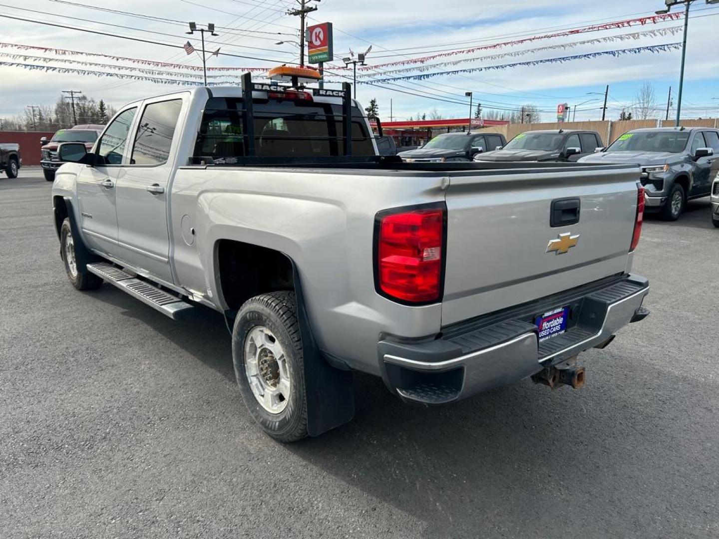 2017 SILVER CHEVROLET SILVERADO 2500 HEAVY DUTY LT (1GC1KVEGXHF) with an 6.0L engine, Automatic transmission, located at 2525 S. Cushman, Fairbanks, AK, 99701, (907) 452-5707, 64.824036, -147.712311 - Photo#3