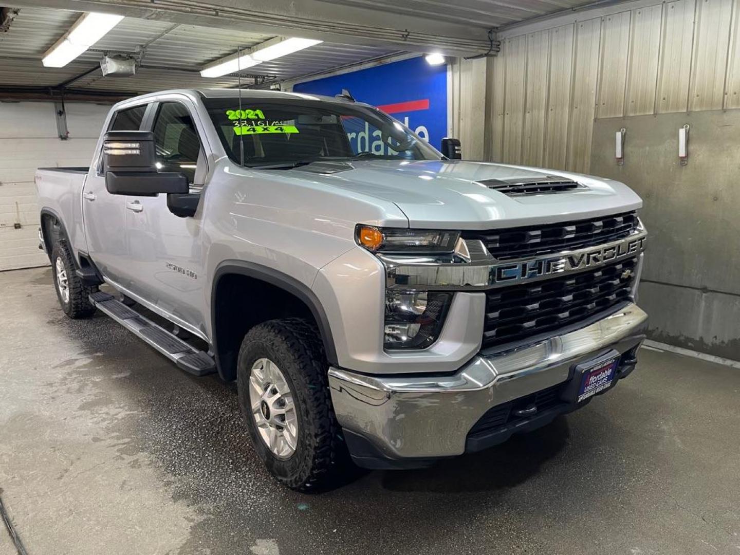 2021 SILVER CHEVROLET SILVERADO 2500 HEAVY DUTY LT (1GC4YNE77MF) with an 6.6L engine, Automatic transmission, located at 2525 S. Cushman, Fairbanks, AK, 99701, (907) 452-5707, 64.824036, -147.712311 - Photo#0