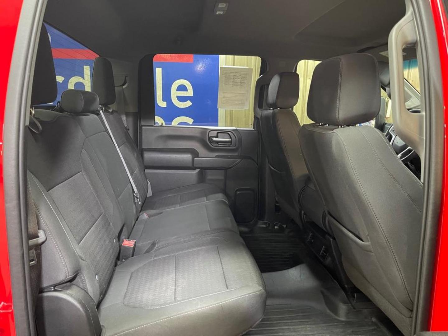 2021 RED CHEVROLET SILVERADO 2500 HEAVY DUTY LT (1GC4YNE72MF) with an 6.6L engine, Automatic transmission, located at 2525 S. Cushman, Fairbanks, AK, 99701, (907) 452-5707, 64.824036, -147.712311 - Photo#4