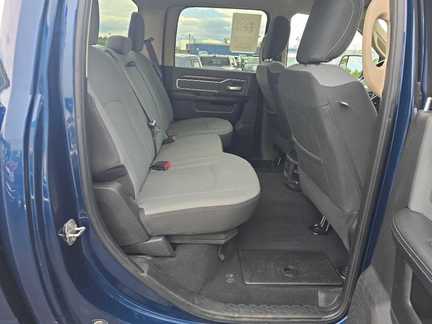 2020 BLUE RAM 2500 BIG HORN (3C6UR5DJ7LG) with an 6.4L engine, Automatic transmission, located at 2525 S. Cushman, Fairbanks, AK, 99701, (907) 452-5707, 64.824036, -147.712311 - Photo#2