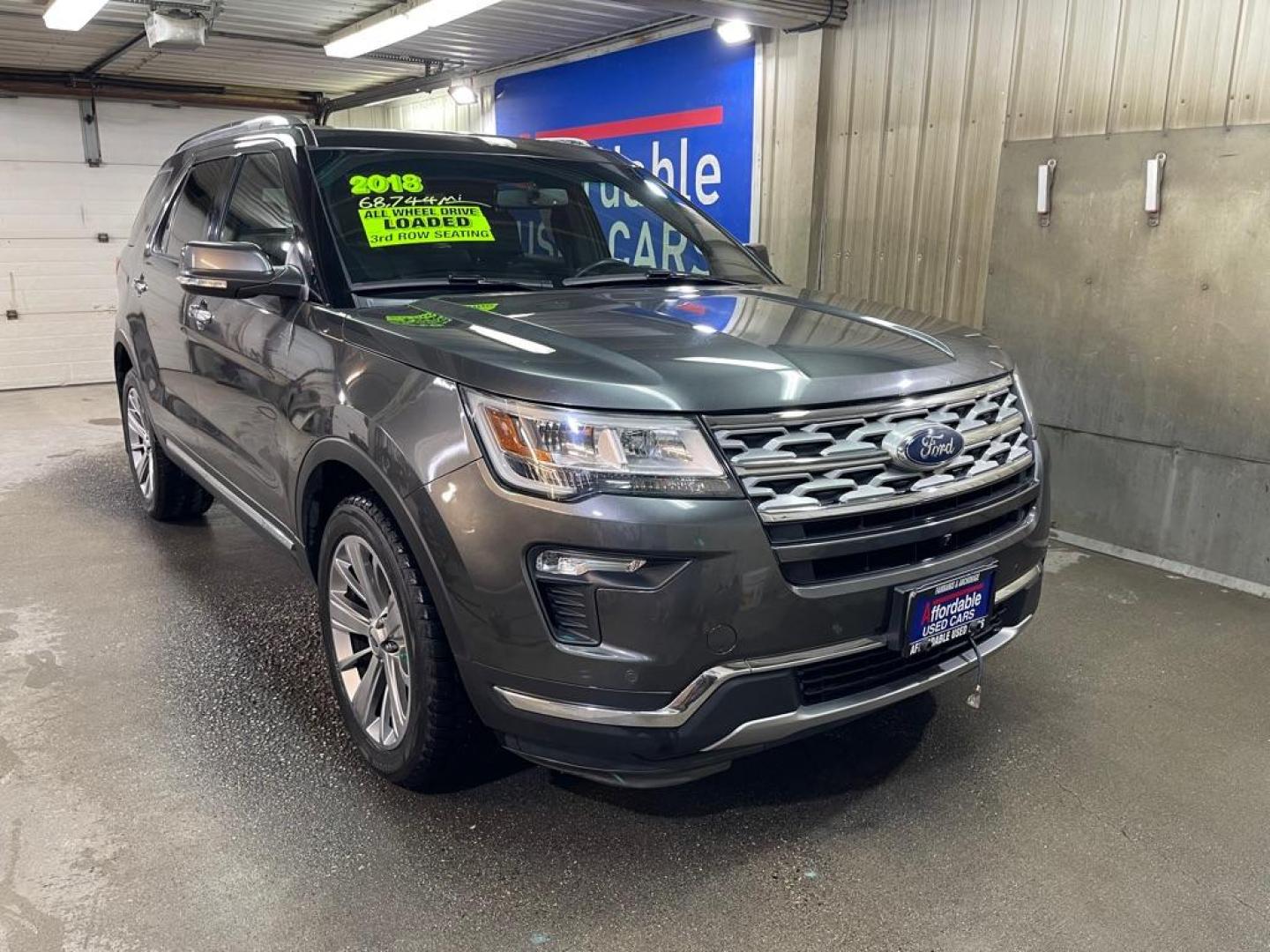 2018 GREY FORD EXPLORER LIMITED (1FM5K8F82JG) with an 3.5L engine, Automatic transmission, located at 2525 S. Cushman, Fairbanks, AK, 99701, (907) 452-5707, 64.824036, -147.712311 - Photo#0