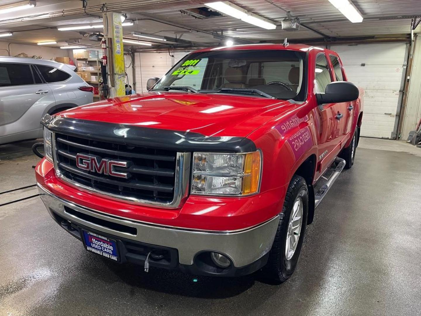 2011 RED GMC SIERRA 1500 SLE (3GTP2VE38BG) with an 5.3L engine, Automatic transmission, located at 2525 S. Cushman, Fairbanks, AK, 99701, (907) 452-5707, 64.824036, -147.712311 - Photo#1