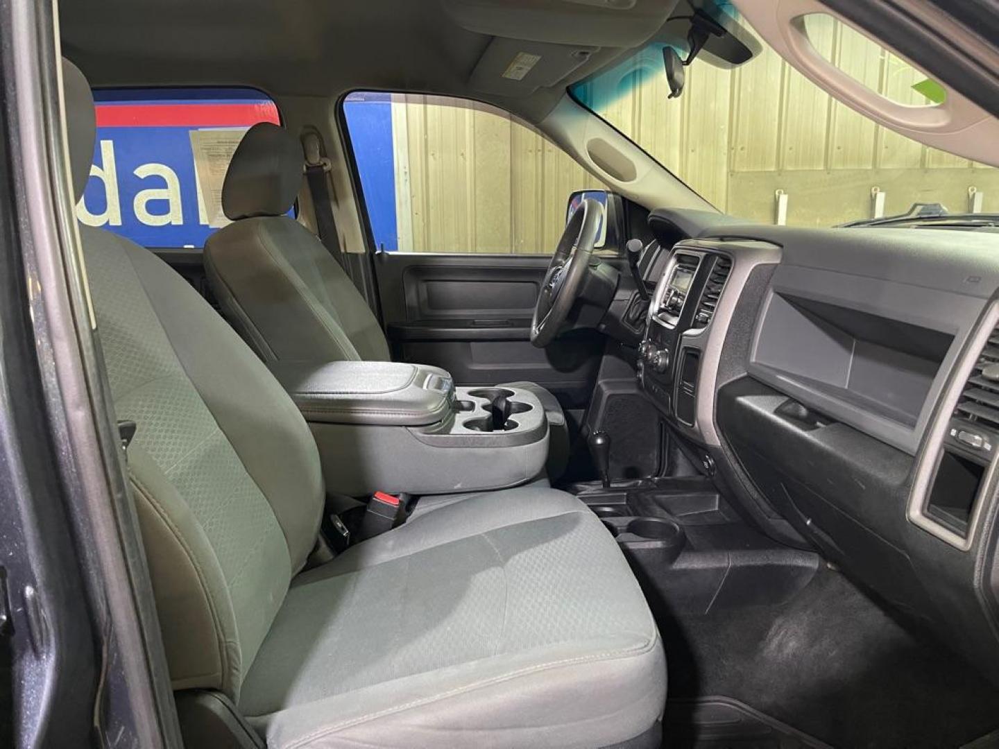 2015 BLUE RAM 2500 ST (3C6TR5CT5FG) with an 5.7L engine, Automatic transmission, located at 2525 S. Cushman, Fairbanks, AK, 99701, (907) 452-5707, 64.824036, -147.712311 - Photo#3