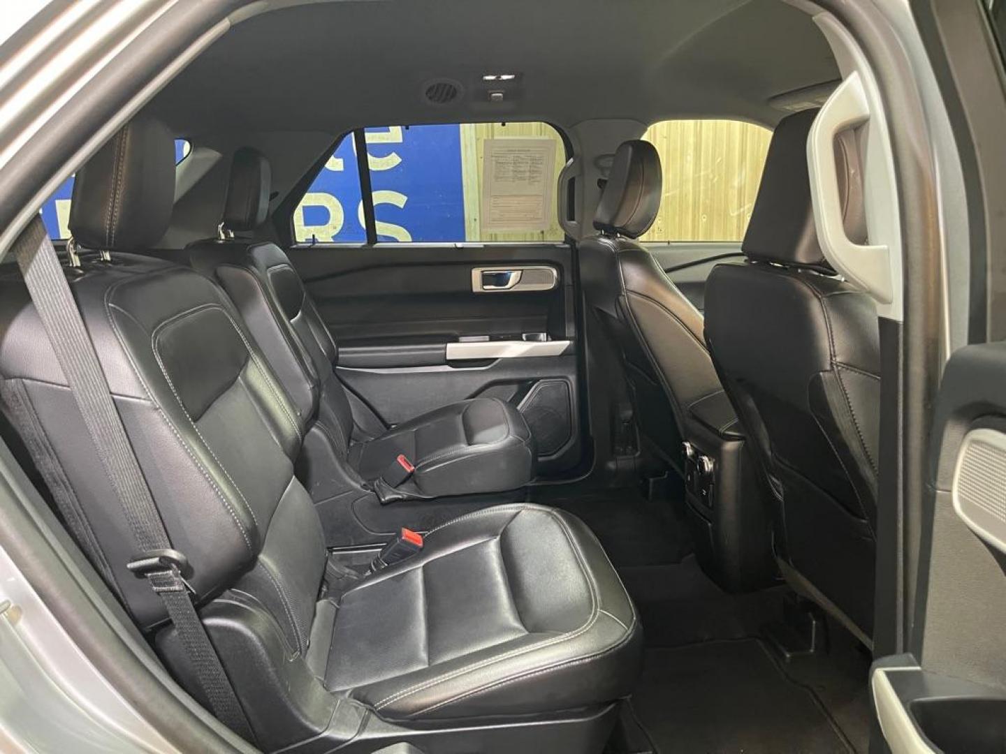 2022 SILVER FORD EXPLORER LIMITED (1FMSK8FH4NG) with an 2.3L engine, Automatic transmission, located at 2525 S. Cushman, Fairbanks, AK, 99701, (907) 452-5707, 64.824036, -147.712311 - Photo#4