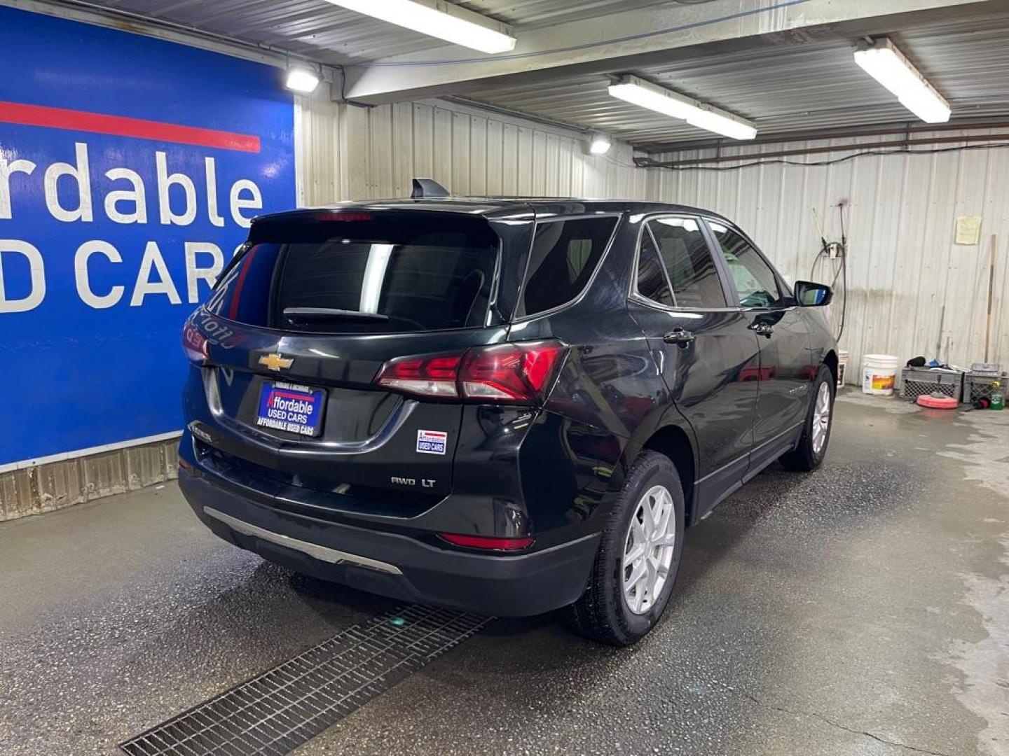 2022 BLACK CHEVROLET EQUINOX LT (3GNAXUEV4NL) with an 1.5L engine, Automatic transmission, located at 2525 S. Cushman, Fairbanks, AK, 99701, (907) 452-5707, 64.824036, -147.712311 - Photo#2