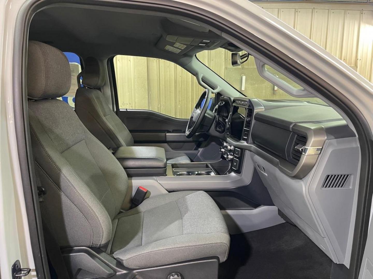 2024 WHITE FORD F150 XLT (1FTFW3LD9RF) with an 3.5L engine, Automatic transmission, located at 2525 S. Cushman, Fairbanks, AK, 99701, (907) 452-5707, 64.824036, -147.712311 - Photo#3