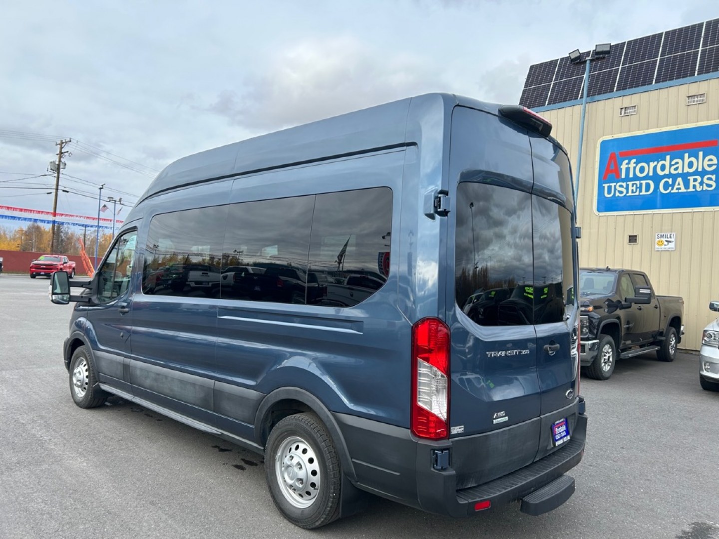 2025 BLUE FORD TRANSIT 15 PASS T-350 (1FBAX9XG3SK) with an 3.5L engine, Automatic transmission, located at 2525 S. Cushman, Fairbanks, AK, 99701, (907) 452-5707, 64.824036, -147.712311- Photo#3