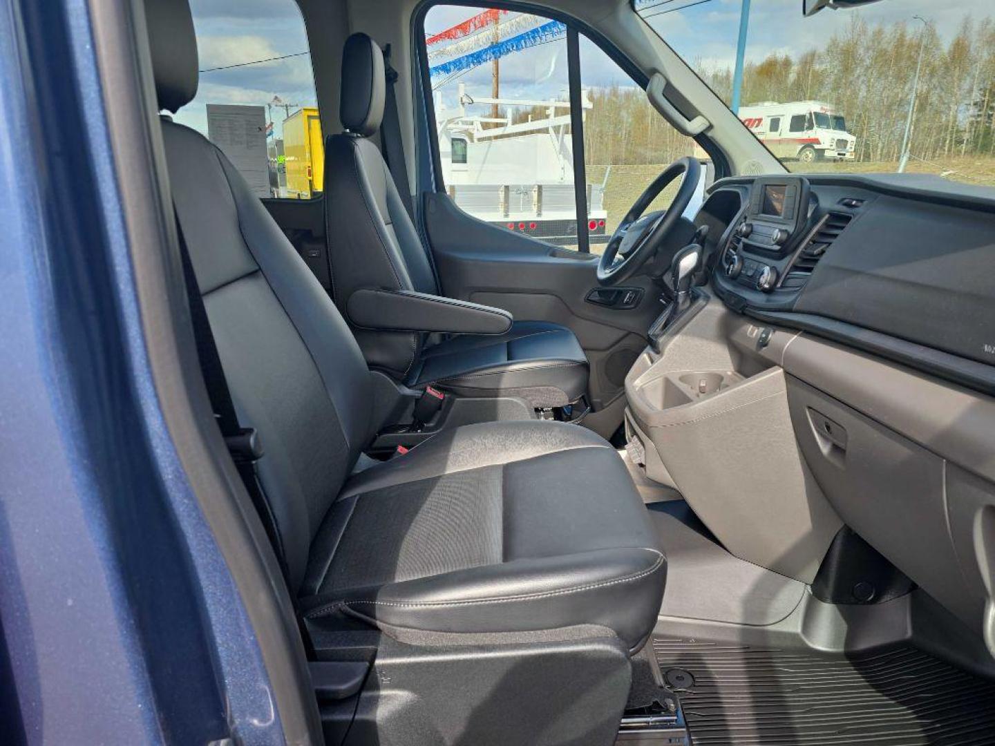2025 BLUE FORD TRANSIT T350 AWD (1FBAX9XG3SK) , Automatic transmission, located at 2525 S. Cushman, Fairbanks, AK, 99701, (907) 452-5707, 64.824036, -147.712311 - Photo#5