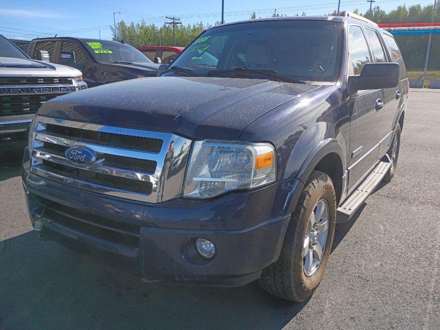 2008 BLUE FORD EXPEDITION XLT (1FMFU16588L) with an 5.4L engine, Automatic transmission, located at 2525 S. Cushman, Fairbanks, AK, 99701, (907) 452-5707, 64.824036, -147.712311 - Photo#1