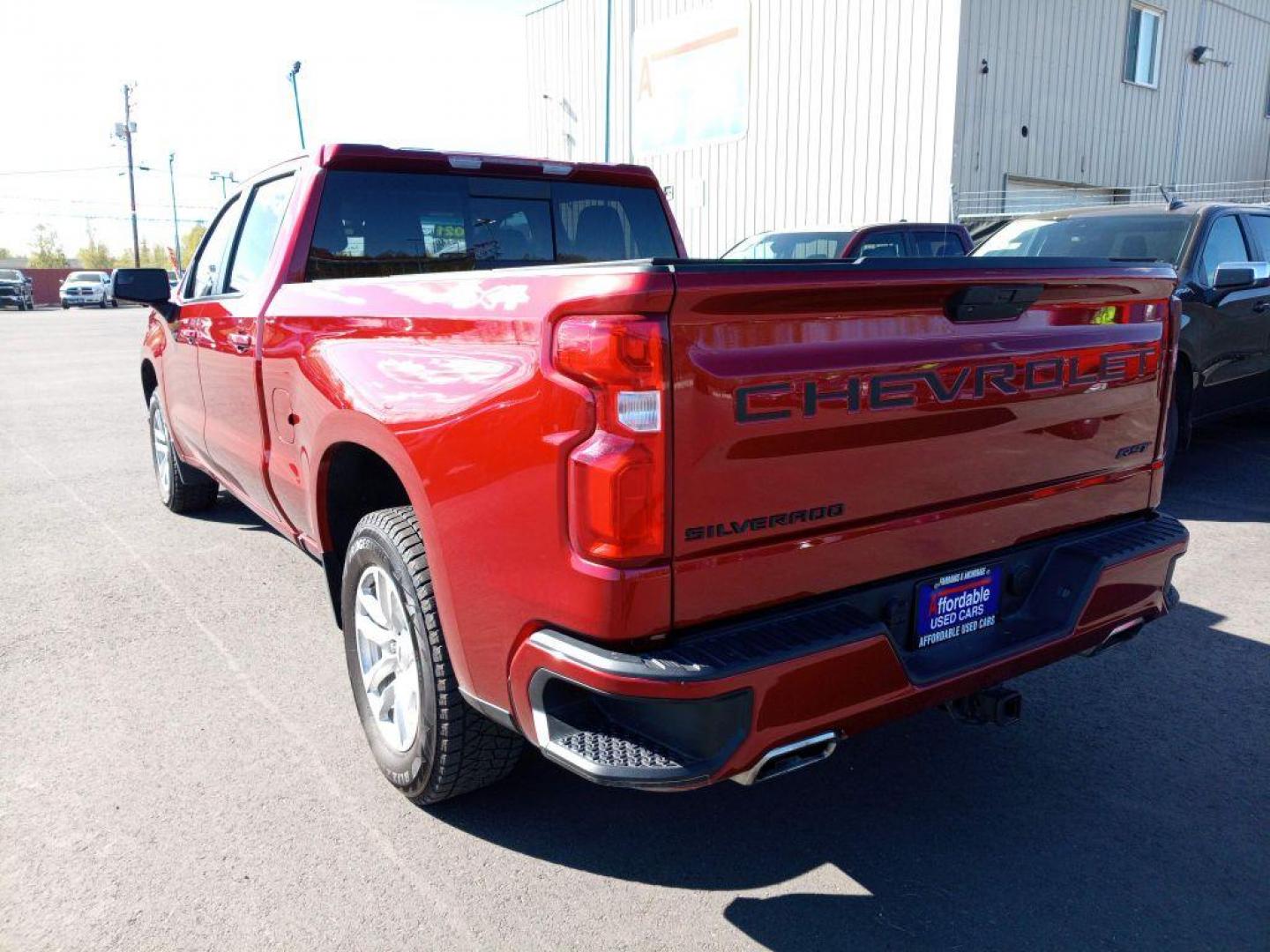 2021 RED CHEVROLET SILVERADO 1500 RST (3GCUYEEL9MG) with an 6.2L engine, Automatic transmission, located at 2525 S. Cushman, Fairbanks, AK, 99701, (907) 452-5707, 64.824036, -147.712311 - Photo#3