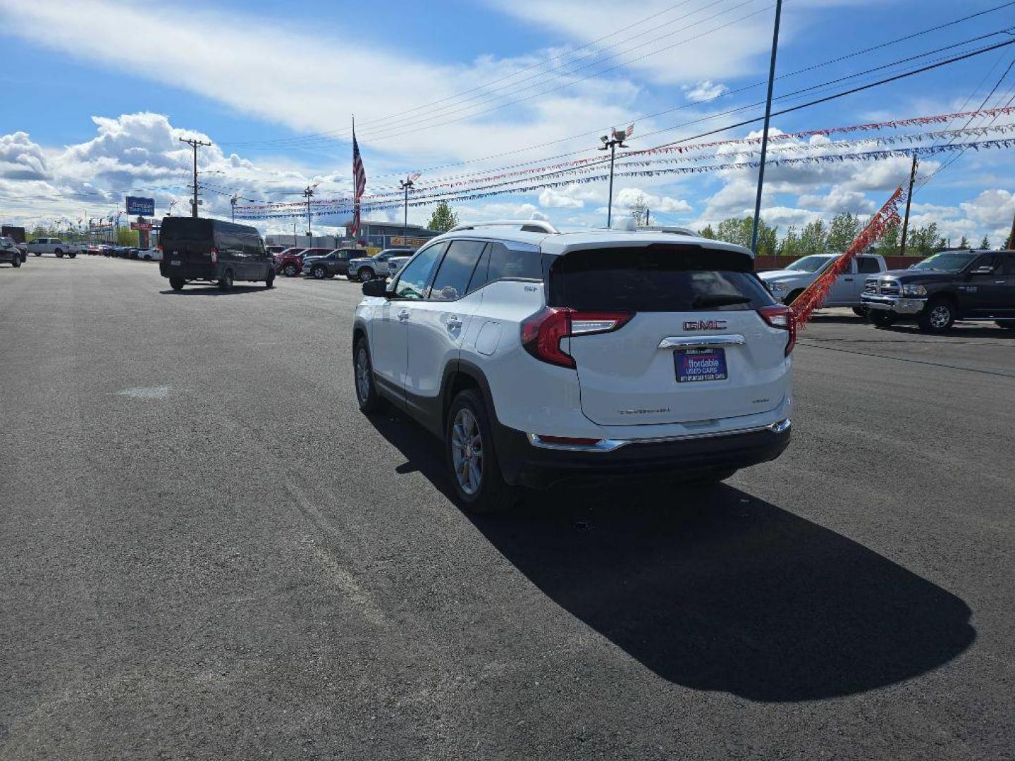 2024 WHITE GMC TERRAIN SLT (3GKALVEG4RL) with an 1.5L engine, Automatic transmission, located at 2525 S. Cushman, Fairbanks, AK, 99701, (907) 452-5707, 64.824036, -147.712311 - Photo#2