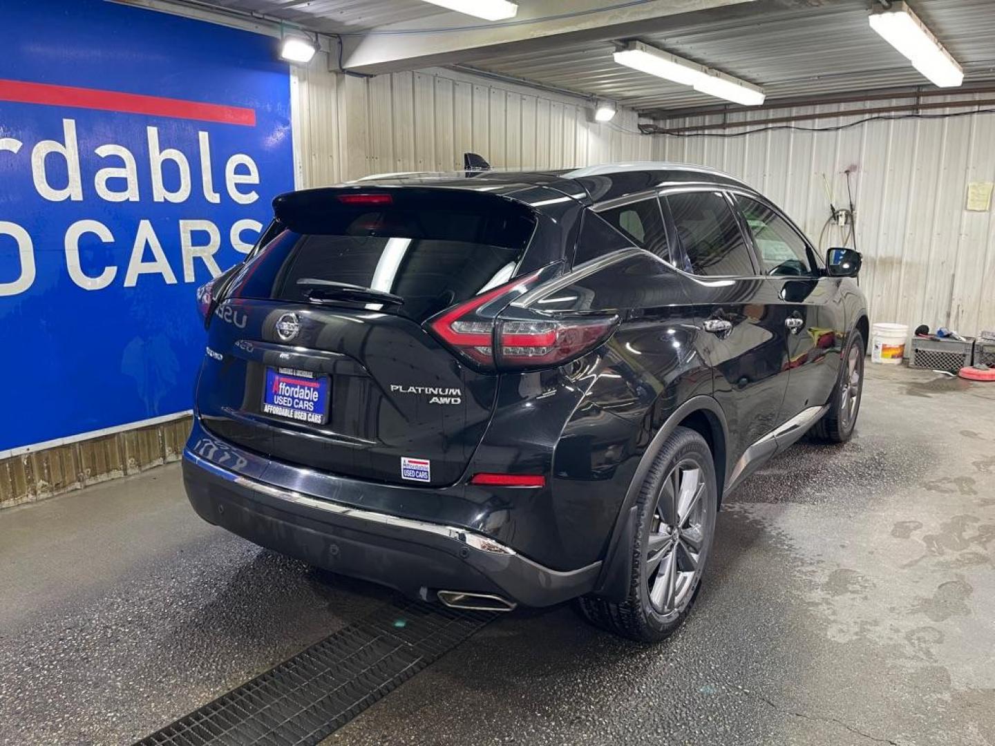 2021 BLACK NISSAN MURANO PLATINUM (5N1AZ2DS7MC) with an 3.5L engine, Continuously Variable transmission, located at 2525 S. Cushman, Fairbanks, AK, 99701, (907) 452-5707, 64.824036, -147.712311 - Photo#2