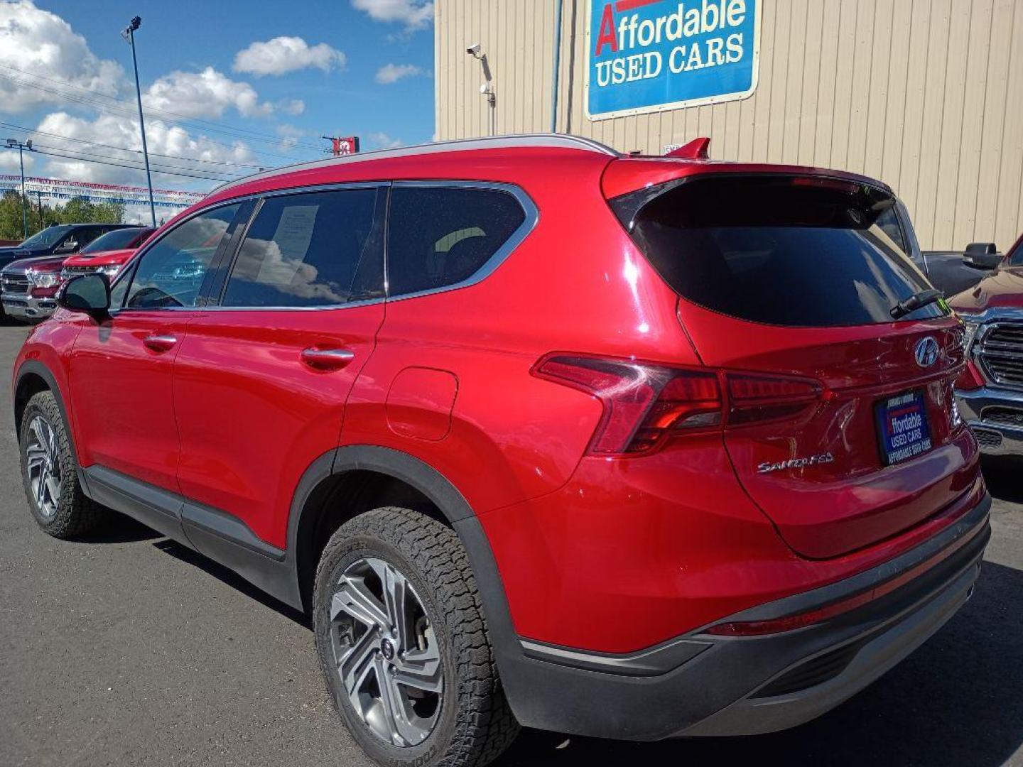 2023 RED HYUNDAI SANTA FE SEL (5NMS2DAJXPH) with an 2.5L engine, Automatic transmission, located at 2525 S. Cushman, Fairbanks, AK, 99701, (907) 452-5707, 64.824036, -147.712311 - Photo#2