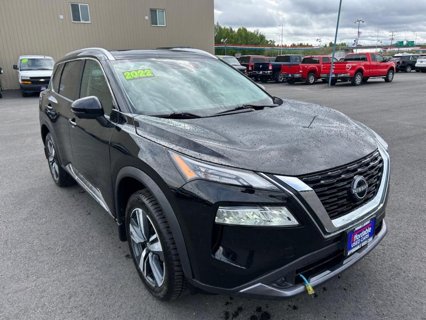 2022 BLACK NISSAN ROGUE SL (5N1BT3CB9NC) with an 1.5L engine, Automatic transmission, located at 2525 S. Cushman, Fairbanks, AK, 99701, (907) 452-5707, 64.824036, -147.712311 - Photo#1