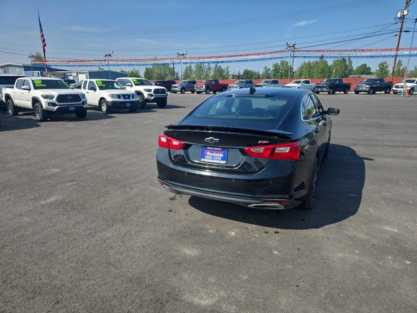 2022 BLACK CHEVROLET MALIBU RS (1G1ZG5ST8NF) with an 1.5L engine, Continuously Variable transmission, located at 2525 S. Cushman, Fairbanks, AK, 99701, (907) 452-5707, 64.824036, -147.712311 - Photo#4