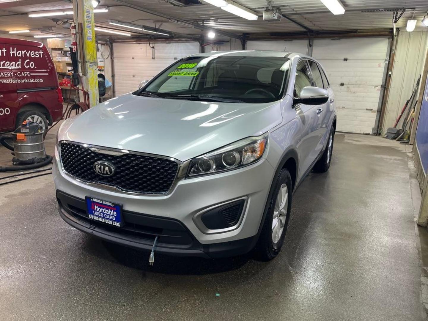 2016 SILVER KIA SORENTO LX (5XYPG4A38GG) with an 2.4L engine, Automatic transmission, located at 2525 S. Cushman, Fairbanks, AK, 99701, (907) 452-5707, 64.824036, -147.712311 - Photo#1